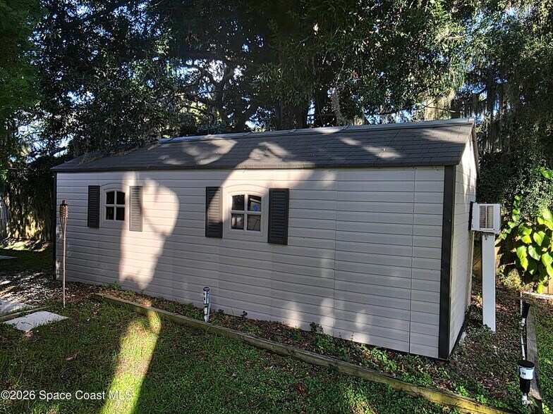 More Photos Of 2625 Garden St, Titusville Office For Sale