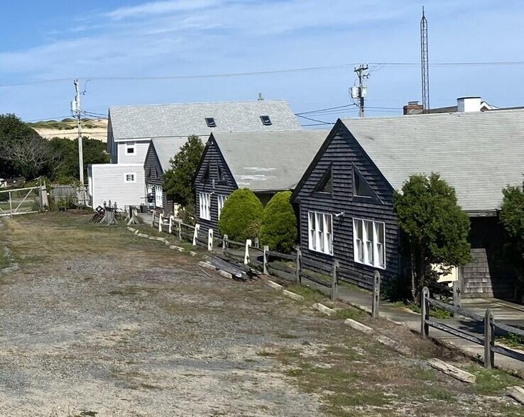 More Photos Of 706 Shore Rd, North Truro Apartments For Sale
