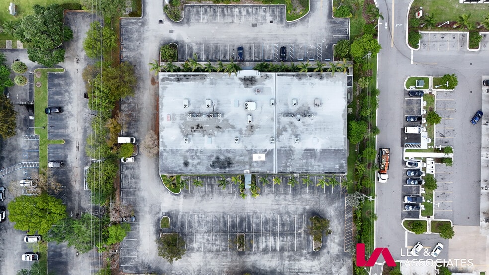 More Photos Of 6030 Hollywood Blvd, Pembroke Pines Medical For Lease