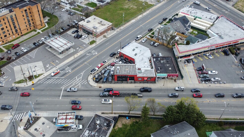 More Photos Of 10 Jerusalem Ave, Hempstead Auto Repair For Sale