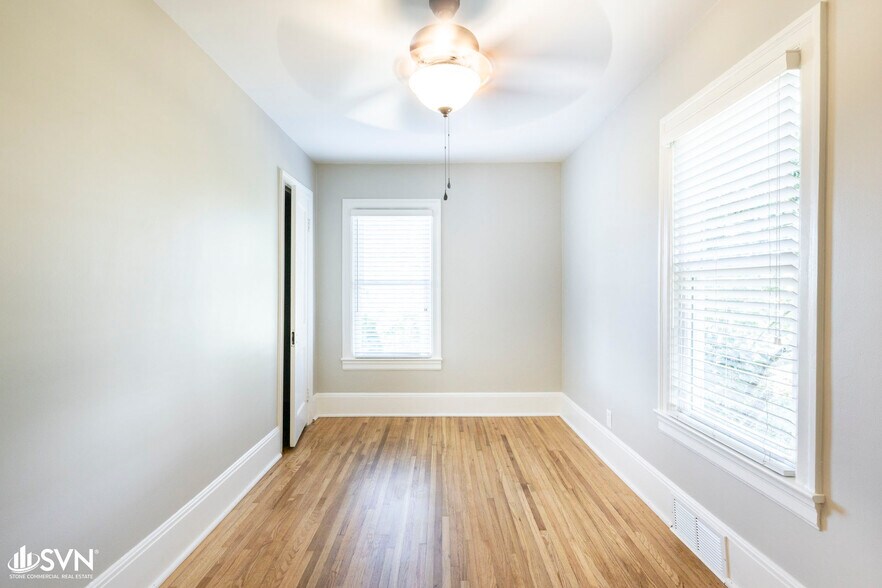 More Photos Of 2761 Lexington Rd, Richmond Office For Lease