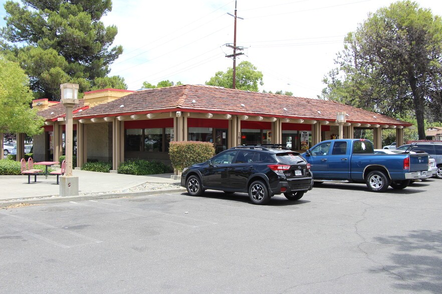 More Photos Of 1616 E Covell Blvd, Davis Fast Food For Lease