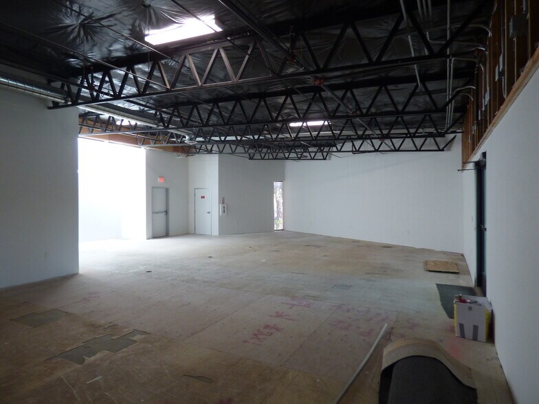 More Photos Of 2055 N Broadway, Walnut Creek Office For Sale