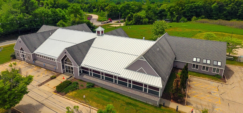 More Photos Of 407 E Main St, Spencer Medical For Lease