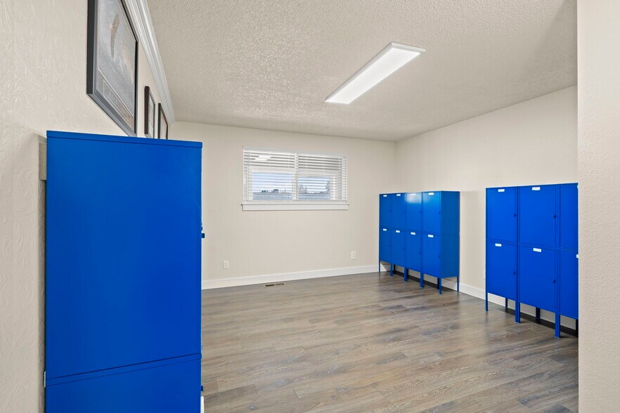 More Photos Of 3201 S 43rd St, Tacoma Specialty For Sale
