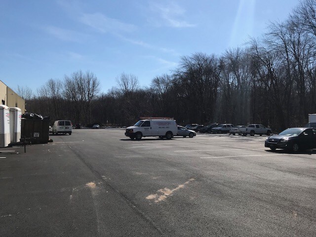 More Photos Of 26 Law Dr, Fairfield Warehouse For Lease