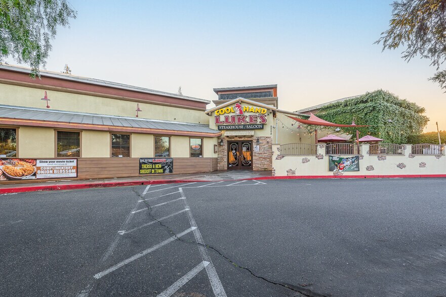 Primary Photo Of 2505 Patterson Rd, Riverbank Restaurant For Sale