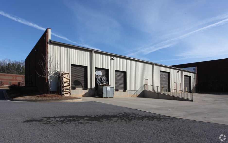 Primary Photo Of 1675 Redi Rd, Cumming Warehouse For Lease