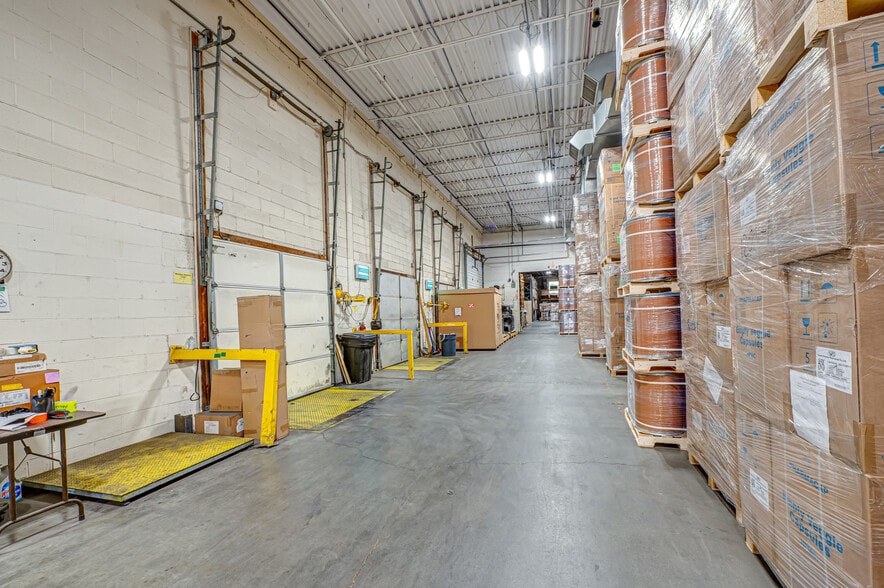 More Photos Of 30 Crossways E, Bohemia Manufacturing For Sale