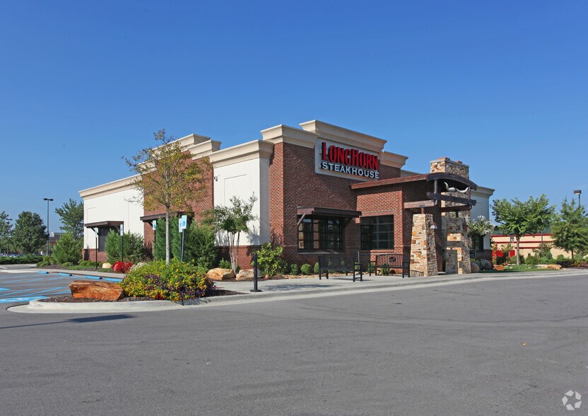 More Photos Of 2750 Carl T Jones Dr SE, Huntsville Unknown For Lease