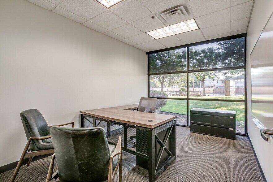 More Photos Of 3262 Chapel Creek Blvd, Fort Worth Office For Lease