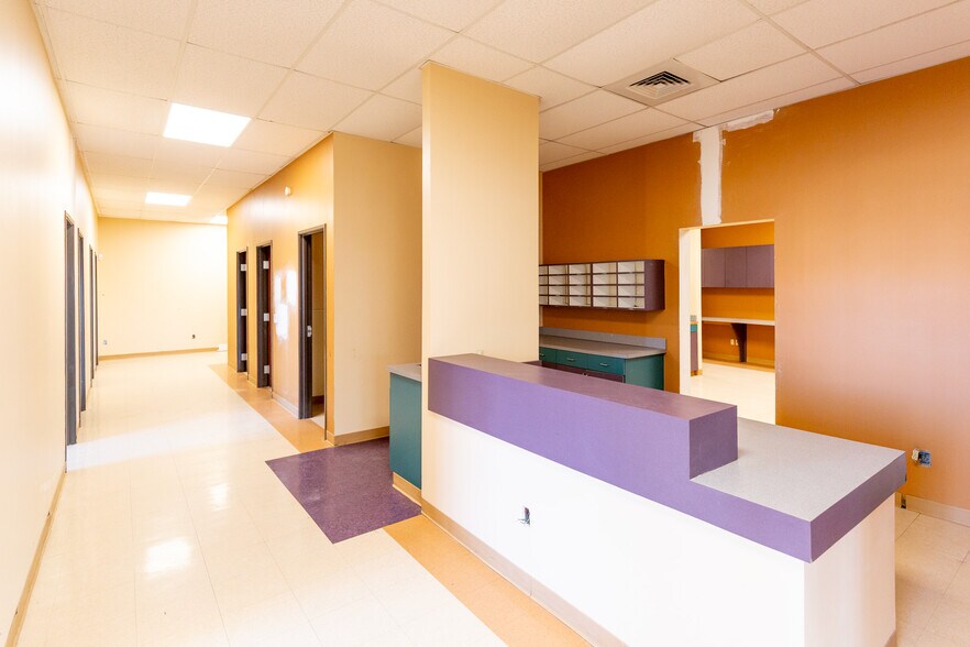 More Photos Of 6340 N Beach St, Haltom City Medical For Lease