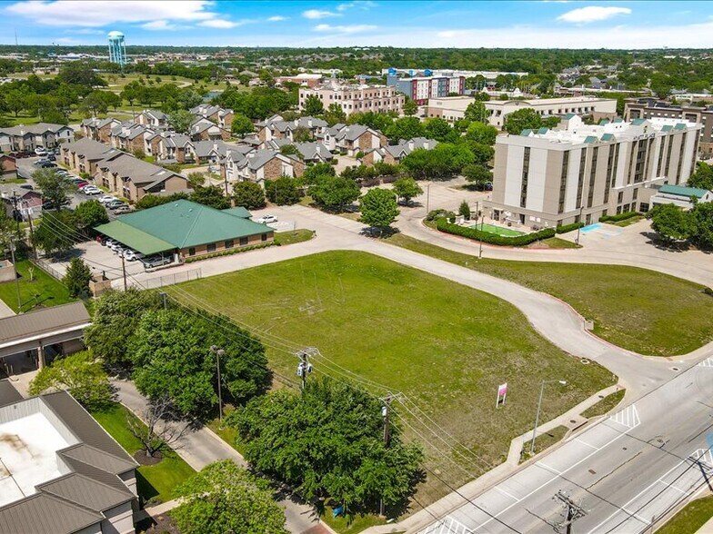 More Photos Of 860 Thousand Oaks, Hurst Land For Sale