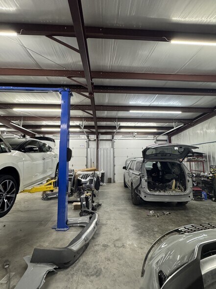 More Photos Of 103 Mabee Ave, Monteagle Industrial For Sale