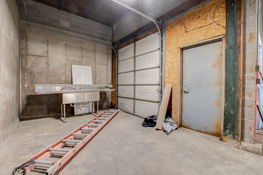 More Photos Of 1243 Tennessee Ave, Cincinnati Warehouse For Sale