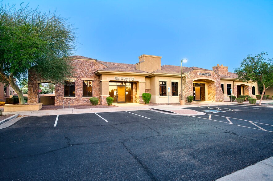 More Photos Of 1635 N Greenfield Rd, Mesa Medical For Lease