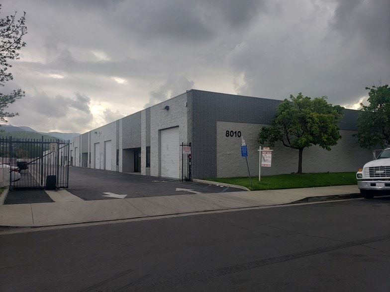 More Photos Of 8000 Wheatland Ave, Sun Valley Manufacturing For Lease