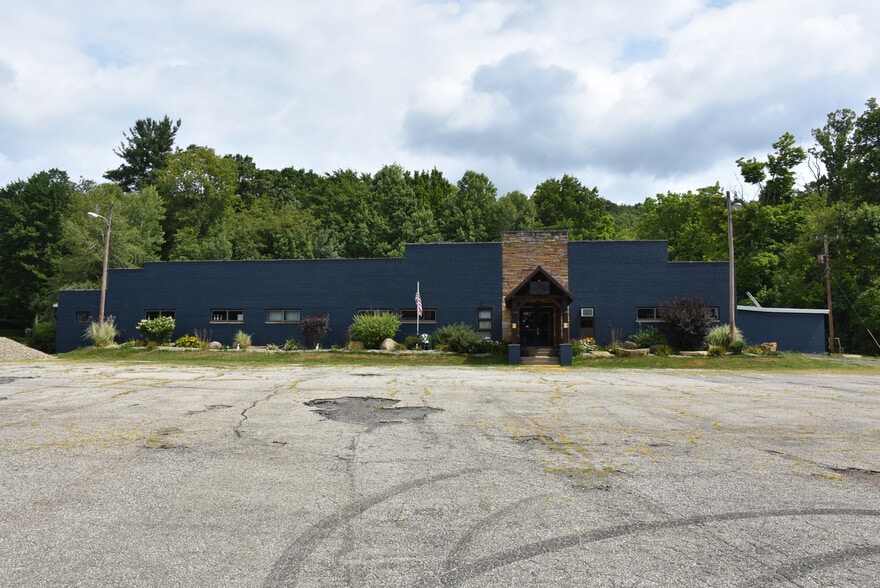 More Photos Of 11712 Hydetown Rd, Titusville Bowling Alley For Sale