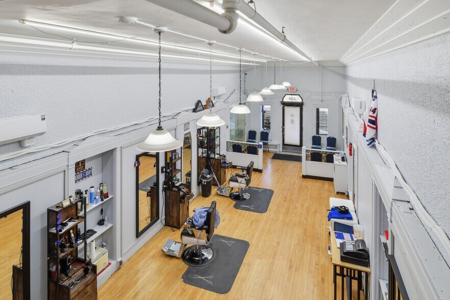 More Photos Of 289-307 Bridge St, Springfield Medical For Sale