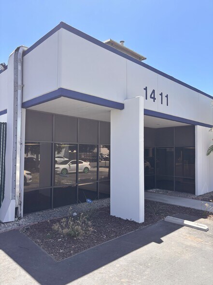 Primary Photo Of 1411 N Daly St, Anaheim Manufacturing For Lease
