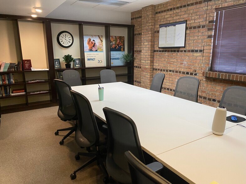 More Photos Of 223-229 Lake Ave, Traverse City Medical For Lease