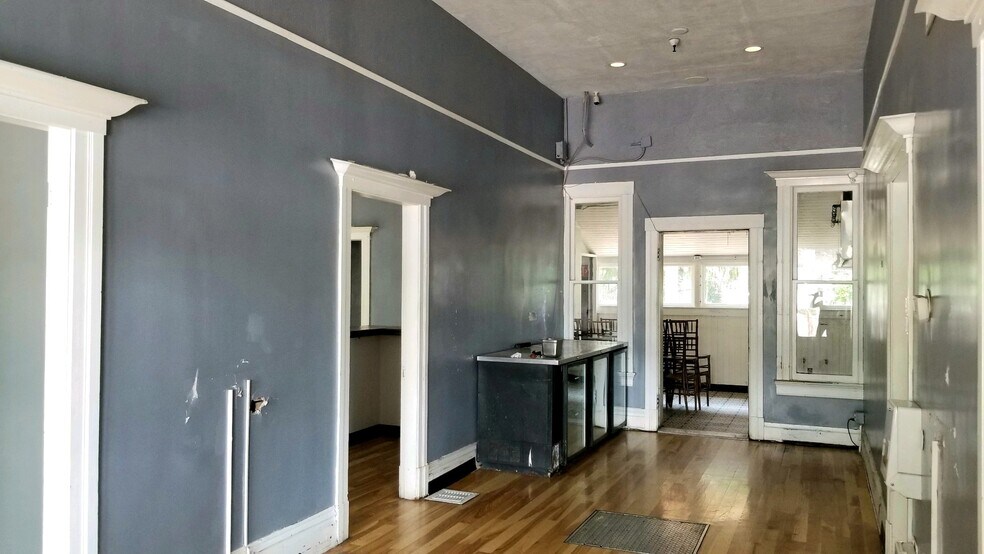 More Photos Of 628 E Adams St, Phoenix Restaurant For Lease