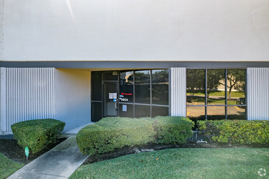More Photos Of 9804-9850 Chartwell Dr, Dallas Warehouse For Lease