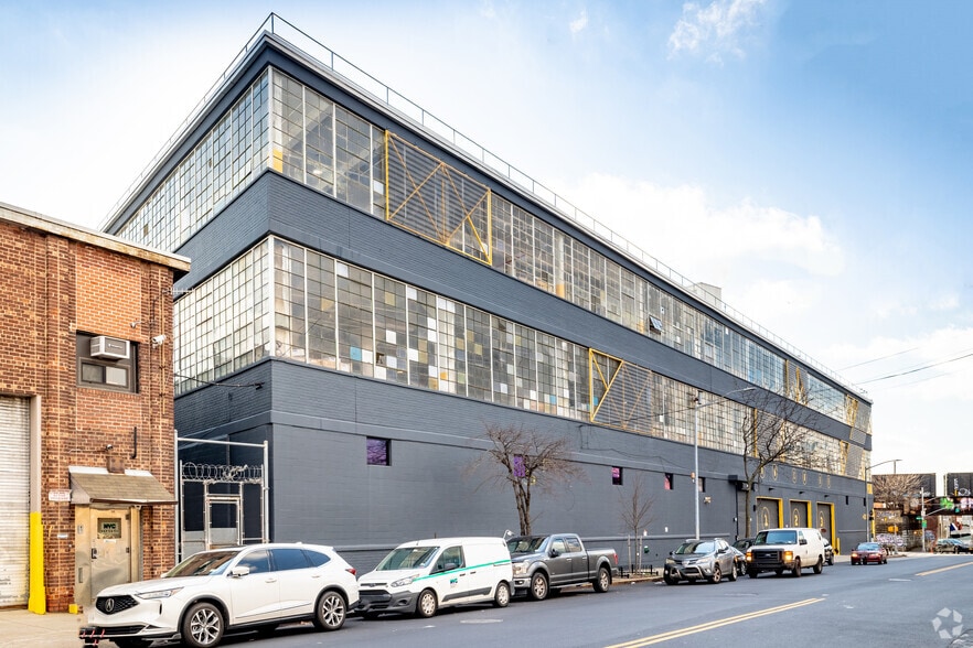 More Photos Of 58-30 Grand Ave, Maspeth Warehouse For Lease