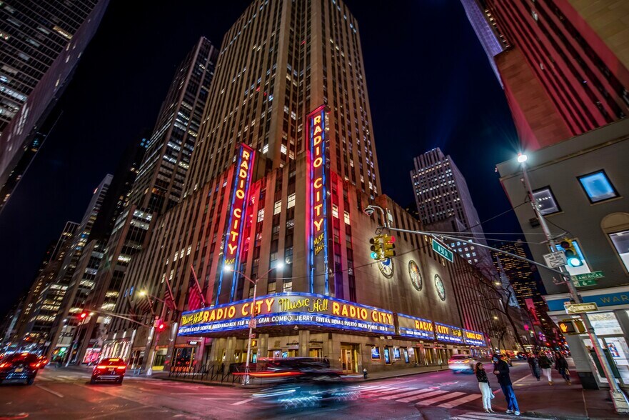More Photos Of 1251 Avenue of the Americas, New York Office For Lease