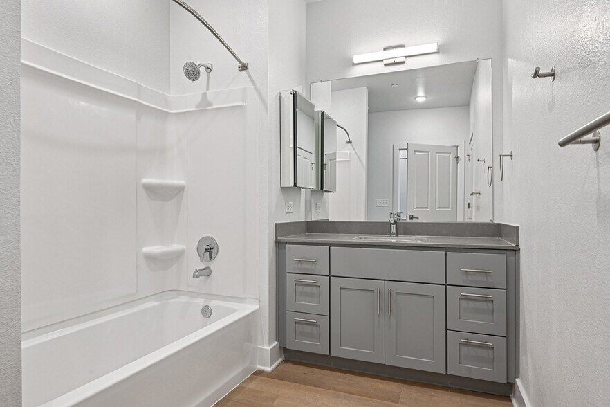 More Photos Of 4830 E Rosedale St, Fort Worth Apartments For Lease