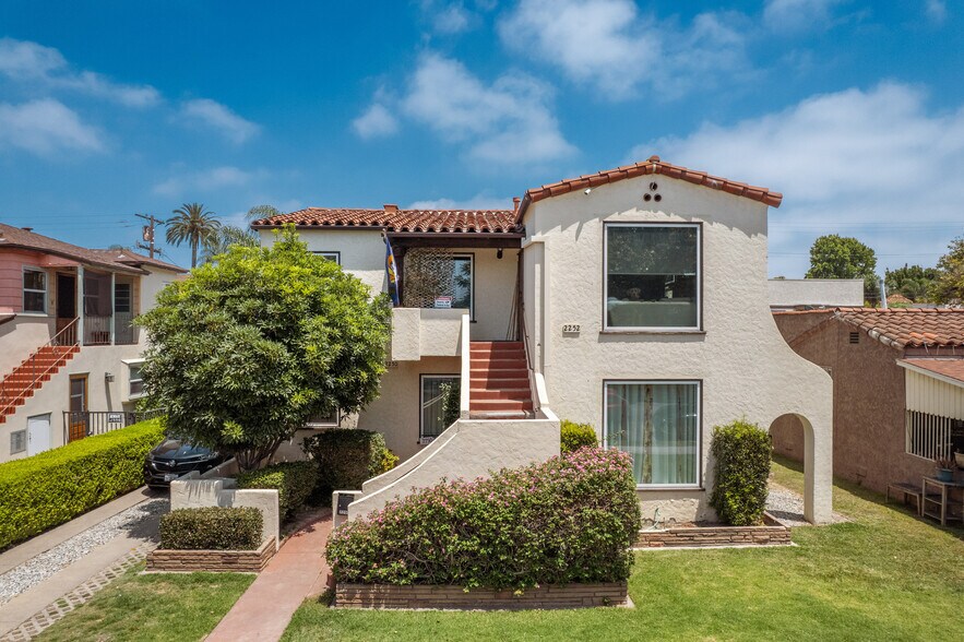 More Photos Of 2250 Magnolia Ave, Long Beach Multifamily For Sale