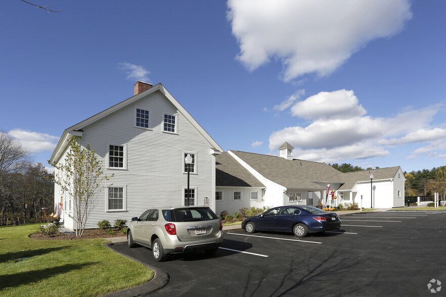 More Photos Of 4 Berry St, North Andover Apartments For Lease