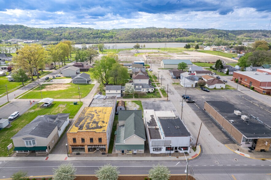 More Photos Of 2815 Grand Central Ave, Vienna General Retail For Sale
