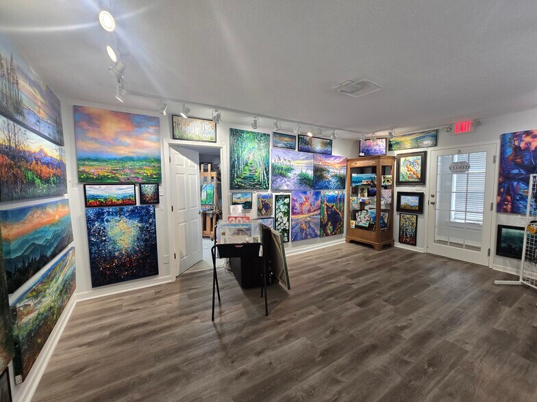 More Photos Of 142 N Main St, Waynesville Storefront Retail Office For Sale