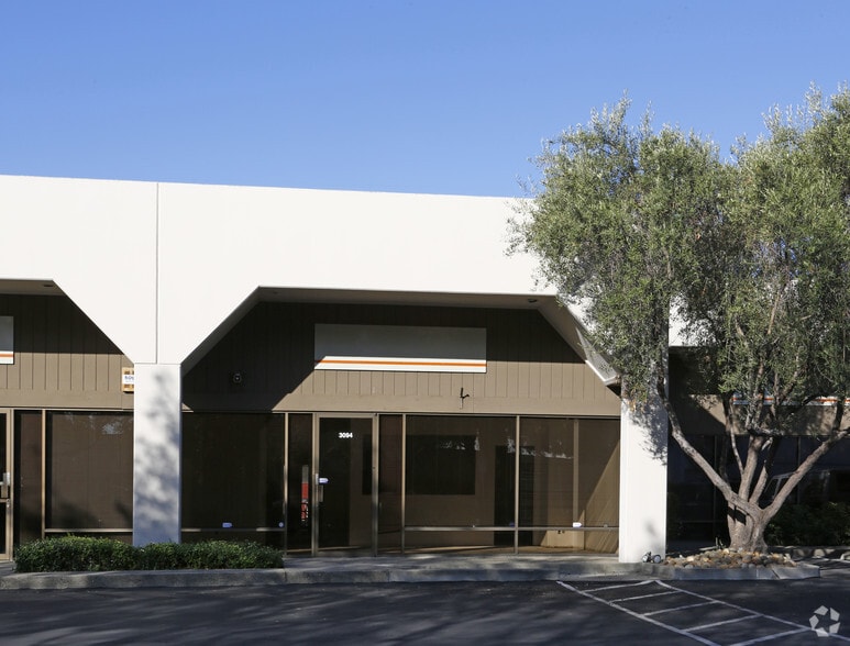 More Photos Of 3060-3098 Kenneth St, Santa Clara Manufacturing For Lease