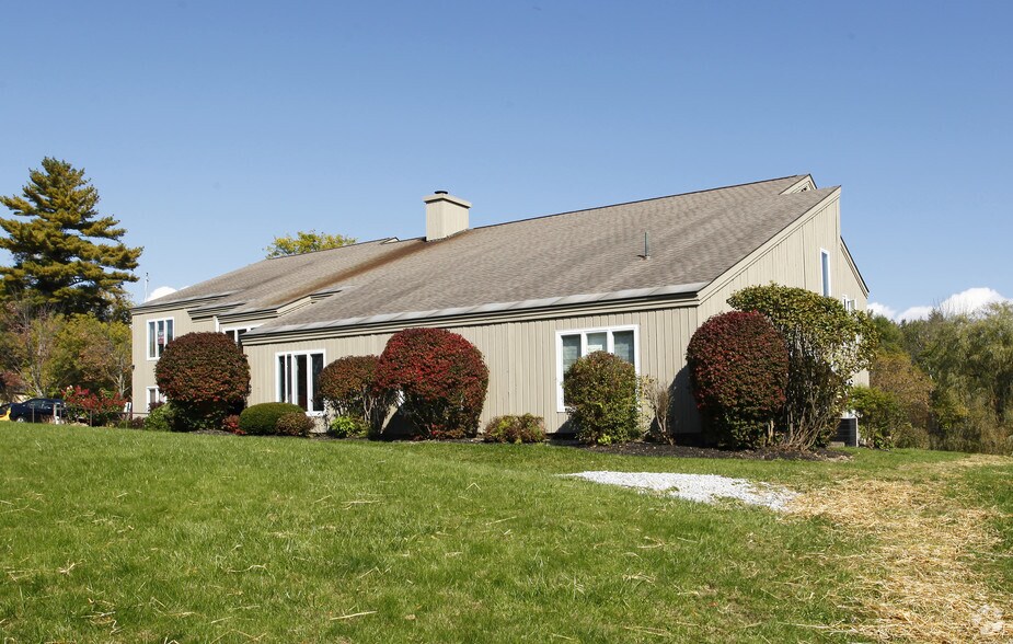 More Photos Of 198 N Main St, Rutland Office For Sale