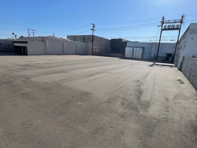 More Photos Of 3059 N California St, Burbank Land For Lease