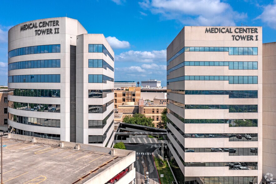 More Photos Of 7940 Floyd Curl Dr, San Antonio Medical For Lease
