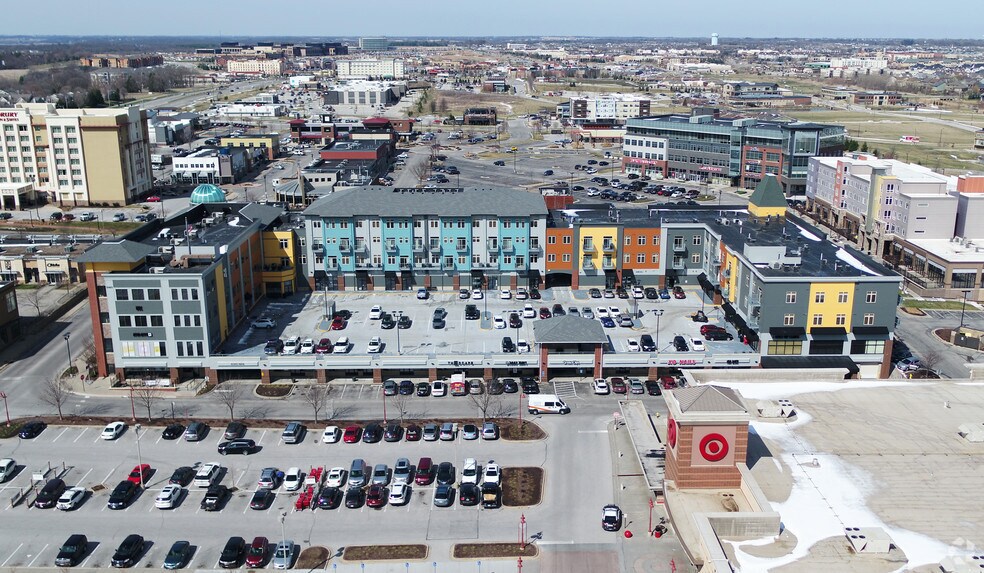 More Photos Of 5465 George M Mills Civic Pky, West Des Moines Unknown For Lease