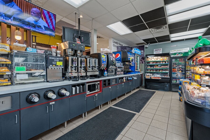 More Photos Of 1400 14th St NW, Austin Service Station For Sale