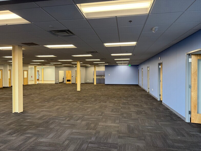 More Photos Of 1900 N Howard St, Baltimore Loft Creative Space For Lease