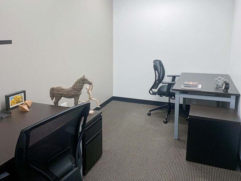 More Photos Of 1235 Bay St, Toronto Coworking Space