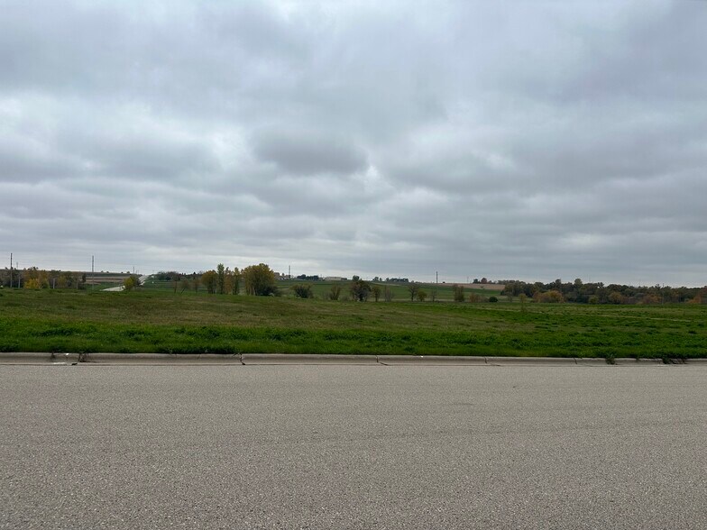 More Photos Of 1445 Vision Dr, Platteville Land For Sale