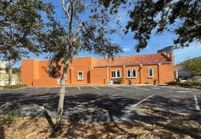 More Photos Of 757 Arlington Ave N, Saint Petersburg Office For Lease