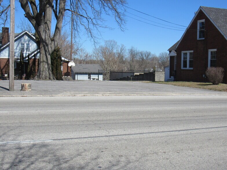 More Photos Of 202 W Morford St, McMinnville General Retail For Sale