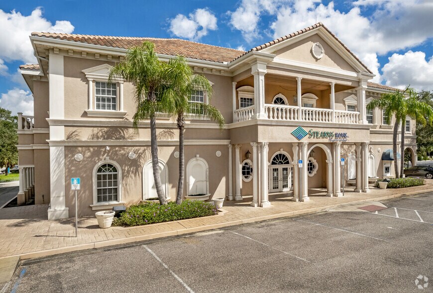 More Photos Of 201 Center Rd, Venice Office For Sale