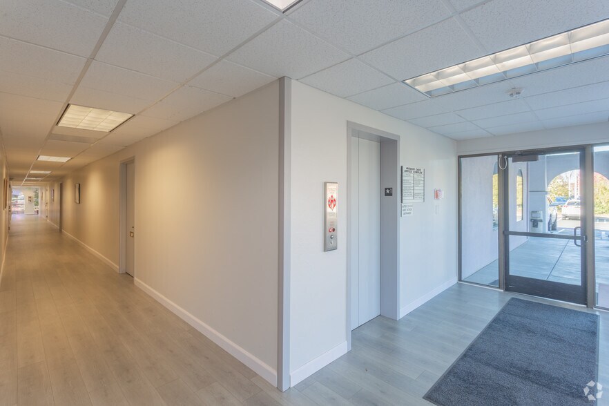 More Photos Of 15899 Los Gatos-Almaden Rd, Los Gatos Medical For Lease