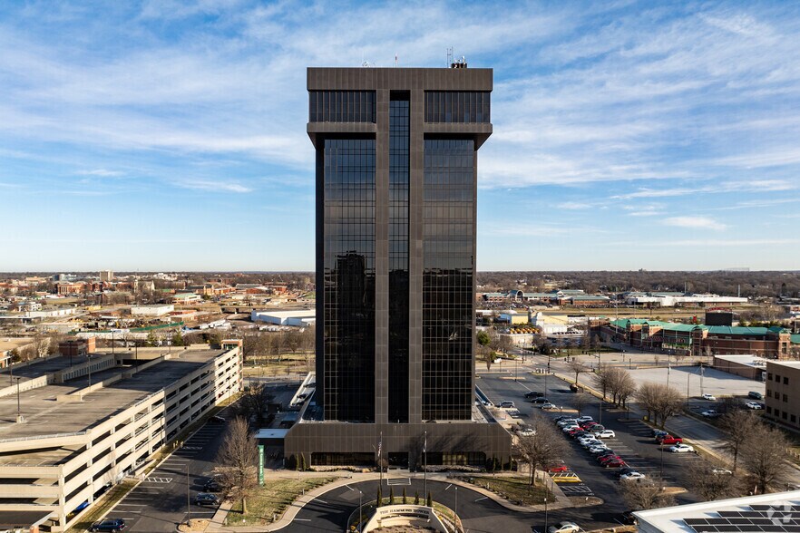 More Photos Of 901 E St. Louis St, Springfield Office For Lease