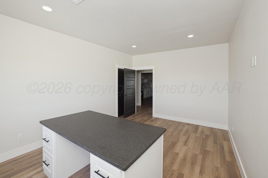 More Photos Of 8501 Cargo Ln, Amarillo Light Manufacturing For Sale