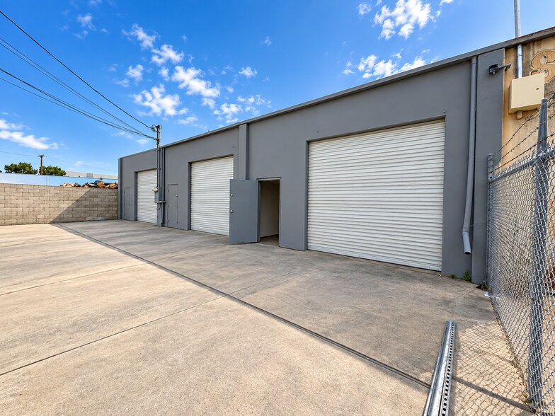 More Photos Of 1619-1623 S Minnie St, Santa Ana Flex For Lease